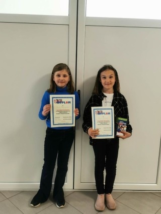 nagrodzone osoby Oliwia i Nadia