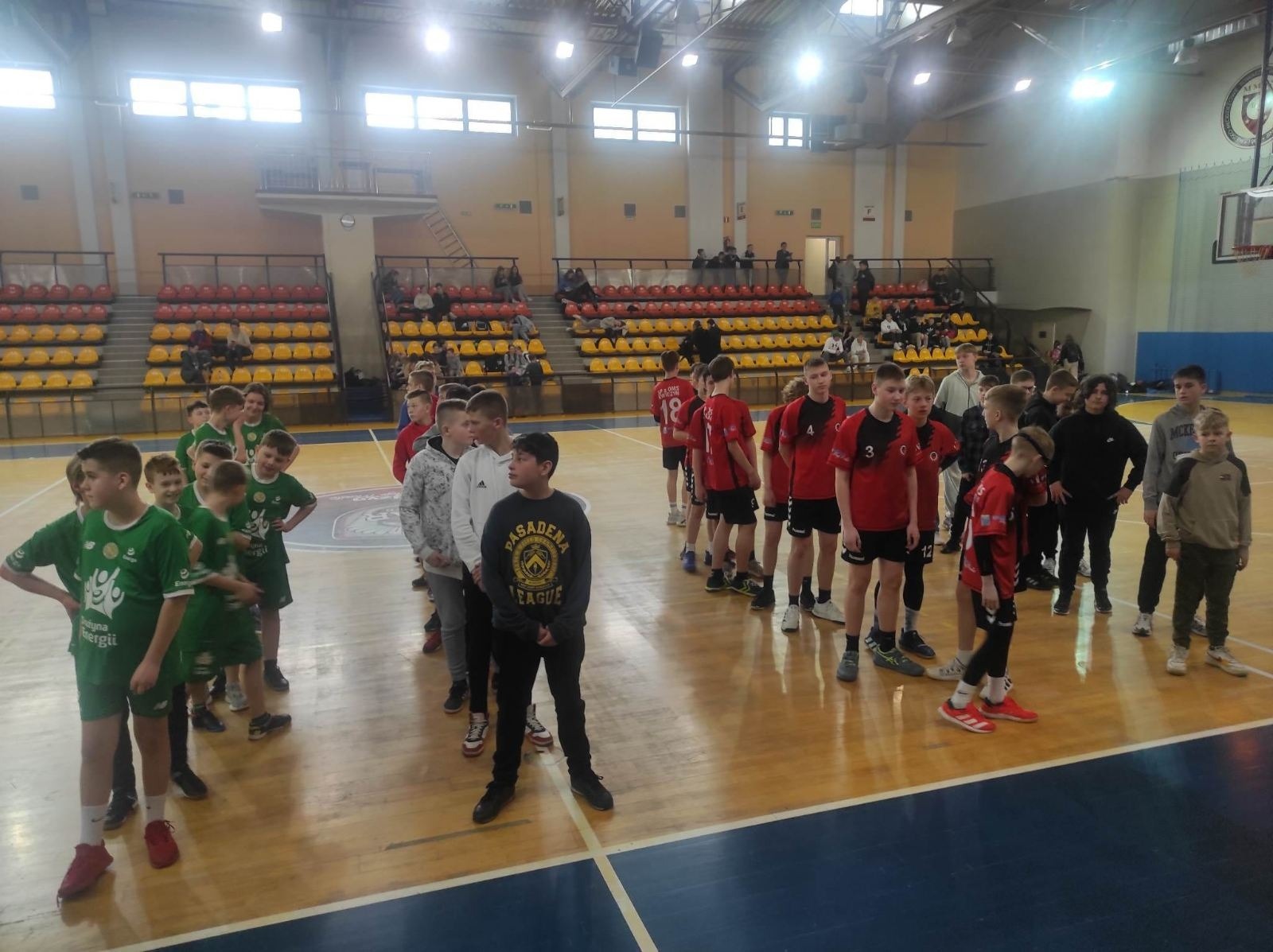prezentacja drużyn