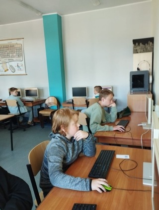 podczas rozwiązywania zadań