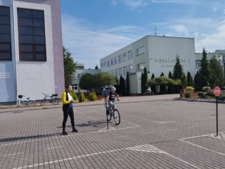 podczas egzaminu - jazda po torze