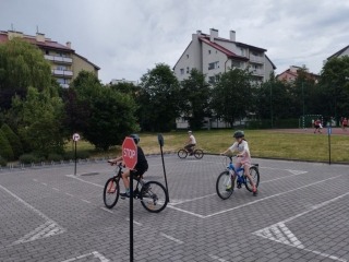 podczas egzaminu - jazda po torze