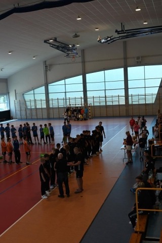 wręczanie medali zawodnikom