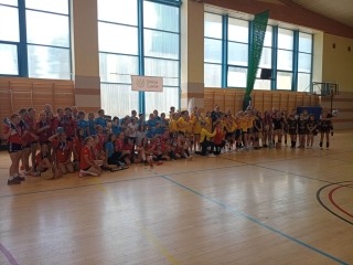 zdjęcie grupowe drużyn 