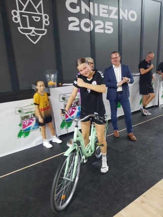 Julia ze swoją nagrodą :)