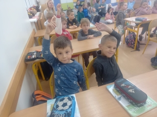 Przedszkolaki w szkole