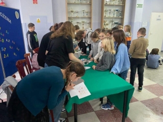 podczas rozwiązywania