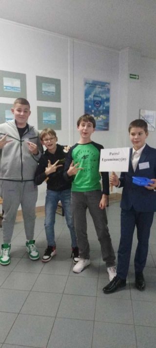 patrol egzaminacyjny w akcji sprawdzania