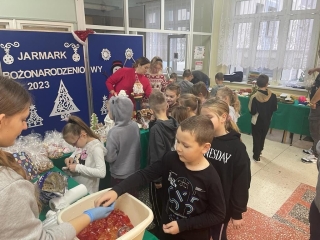 stoiska na szkolnym Jarmarku