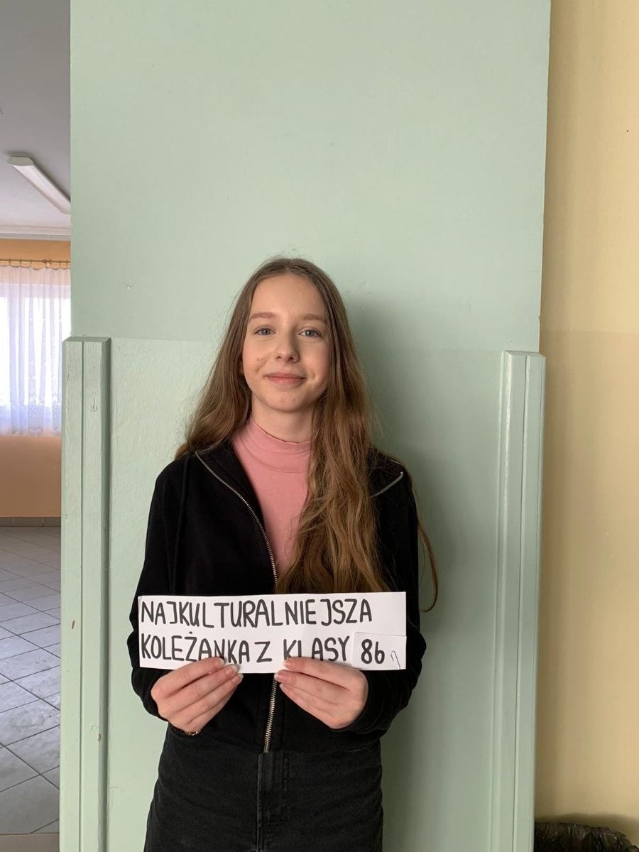 uczennica z 8b