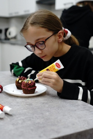 ozdabianie wypieków świątecznych