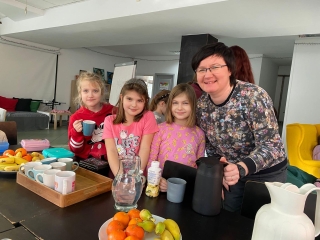 dzieci na zajęciach