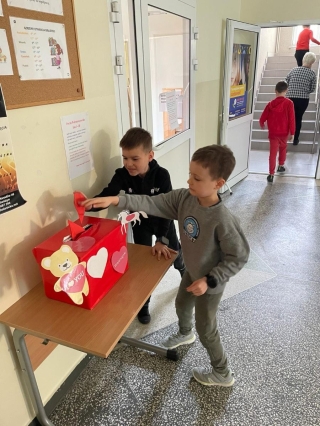 Dzieci świętują Walentynki