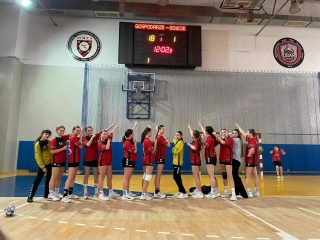 drużyna dziewcząt z kl. 6a i 6b