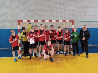 drużyna chłopców z kl.8a i 7a