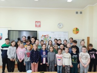 klasa 3a z przedszkolakami