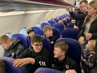 drużyna 7a chł. w samolocie