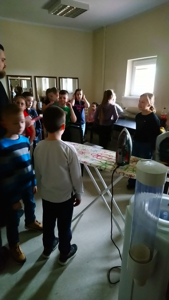 Dzieci w teatrze