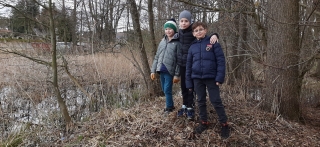 uczniowie na zielonej szkole