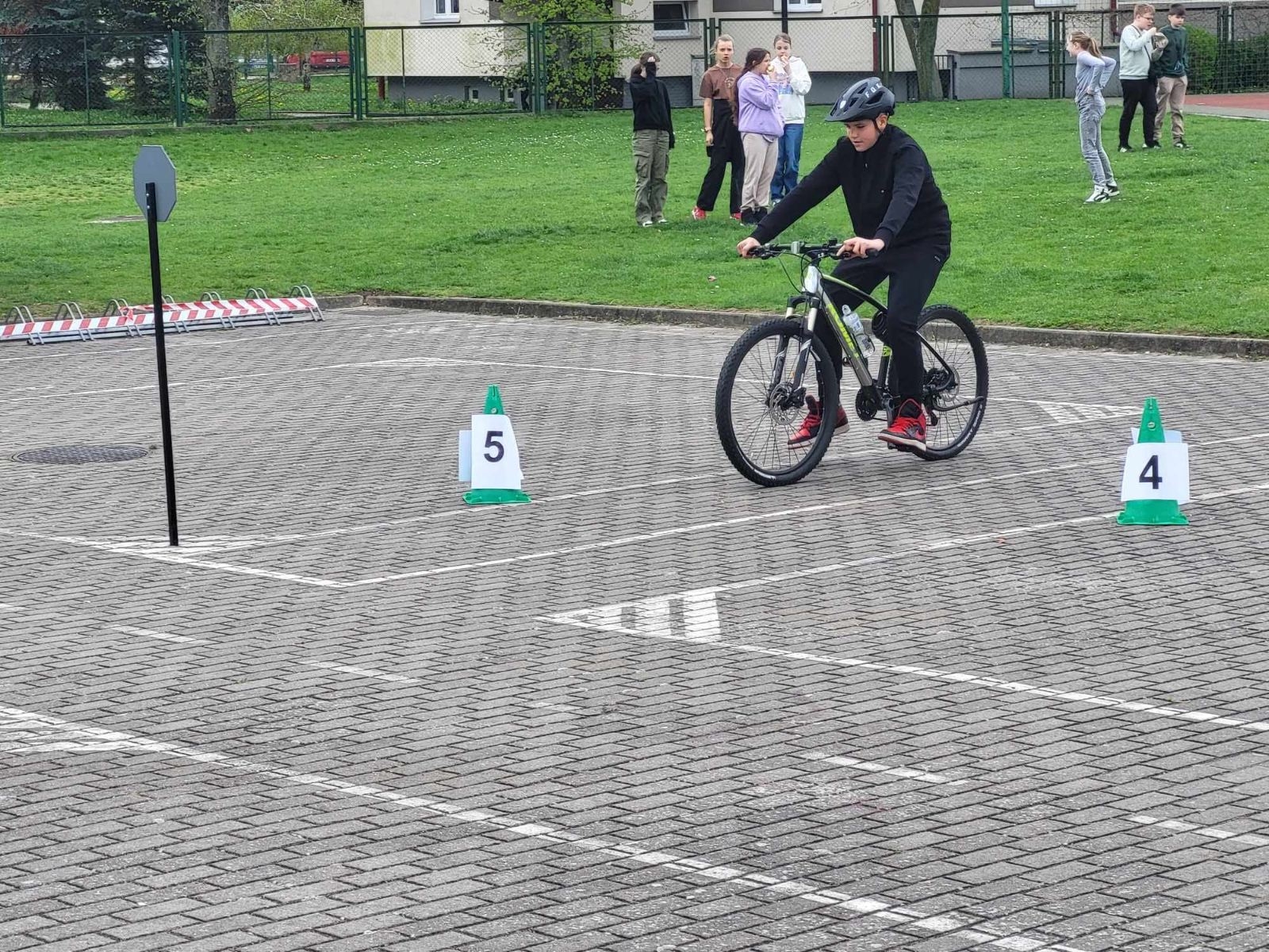 w miasteczku rowerowym