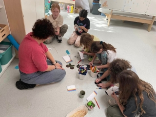 Dzieci wykonują zadania