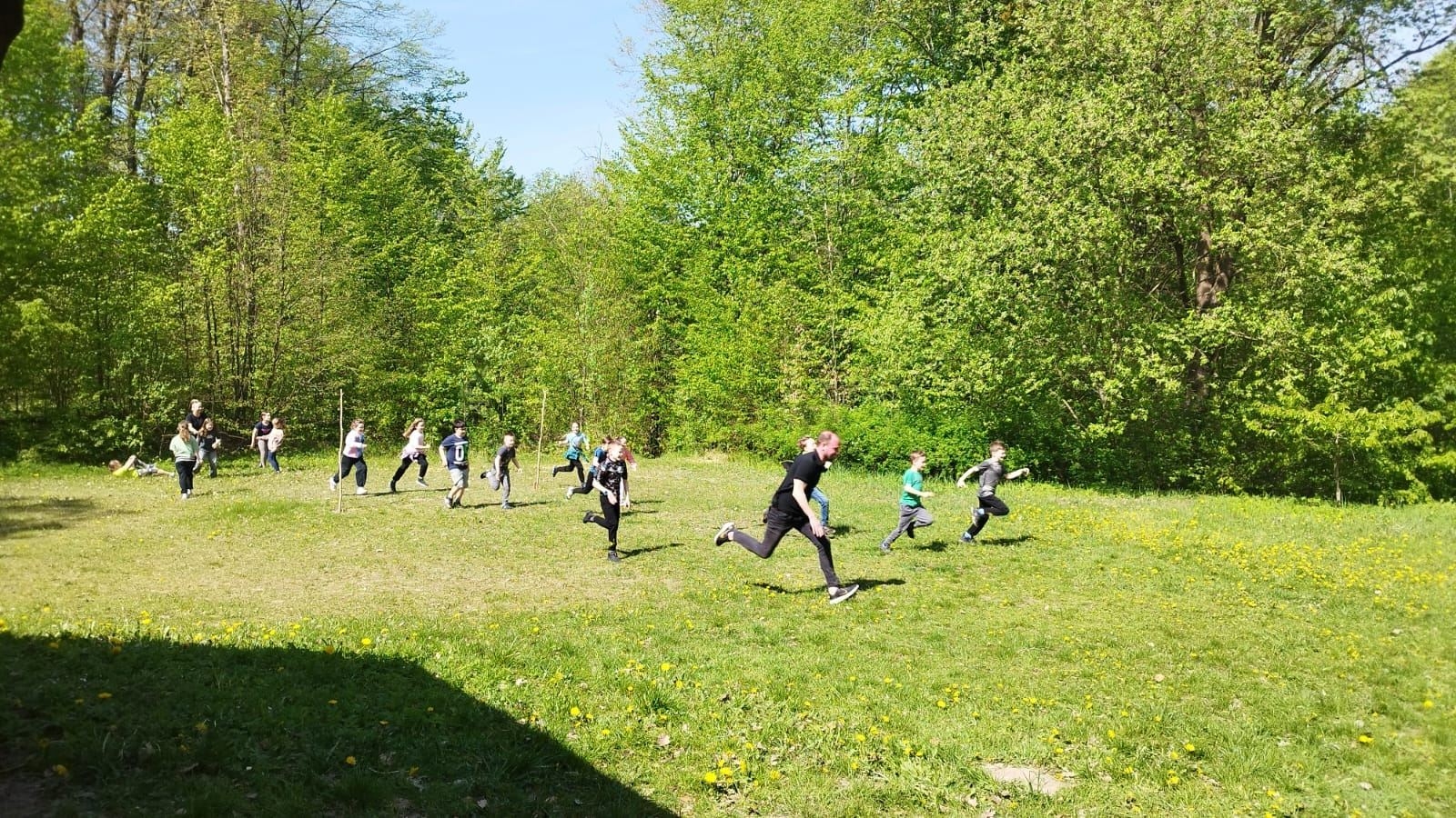 Biegające dzieci