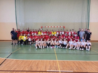 zdjęcie grupowe wszystkich zawodników 