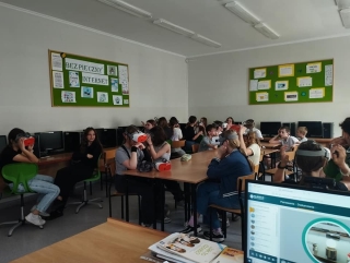 wykorzystujemy okulary VR