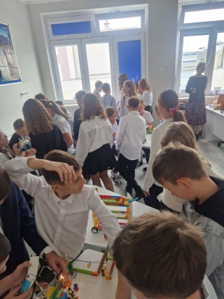 podczas zwiedzania wystawy