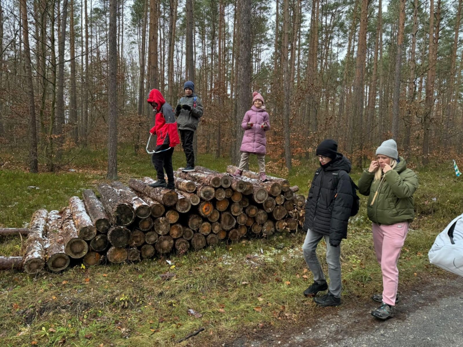 podczas marszu