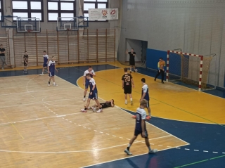 podczas gry chłopców