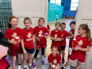 dziewczęta na turnieju