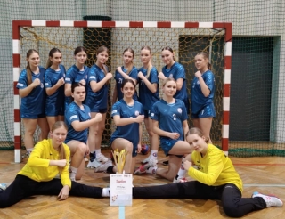 drużyna dziewcząt z 8a