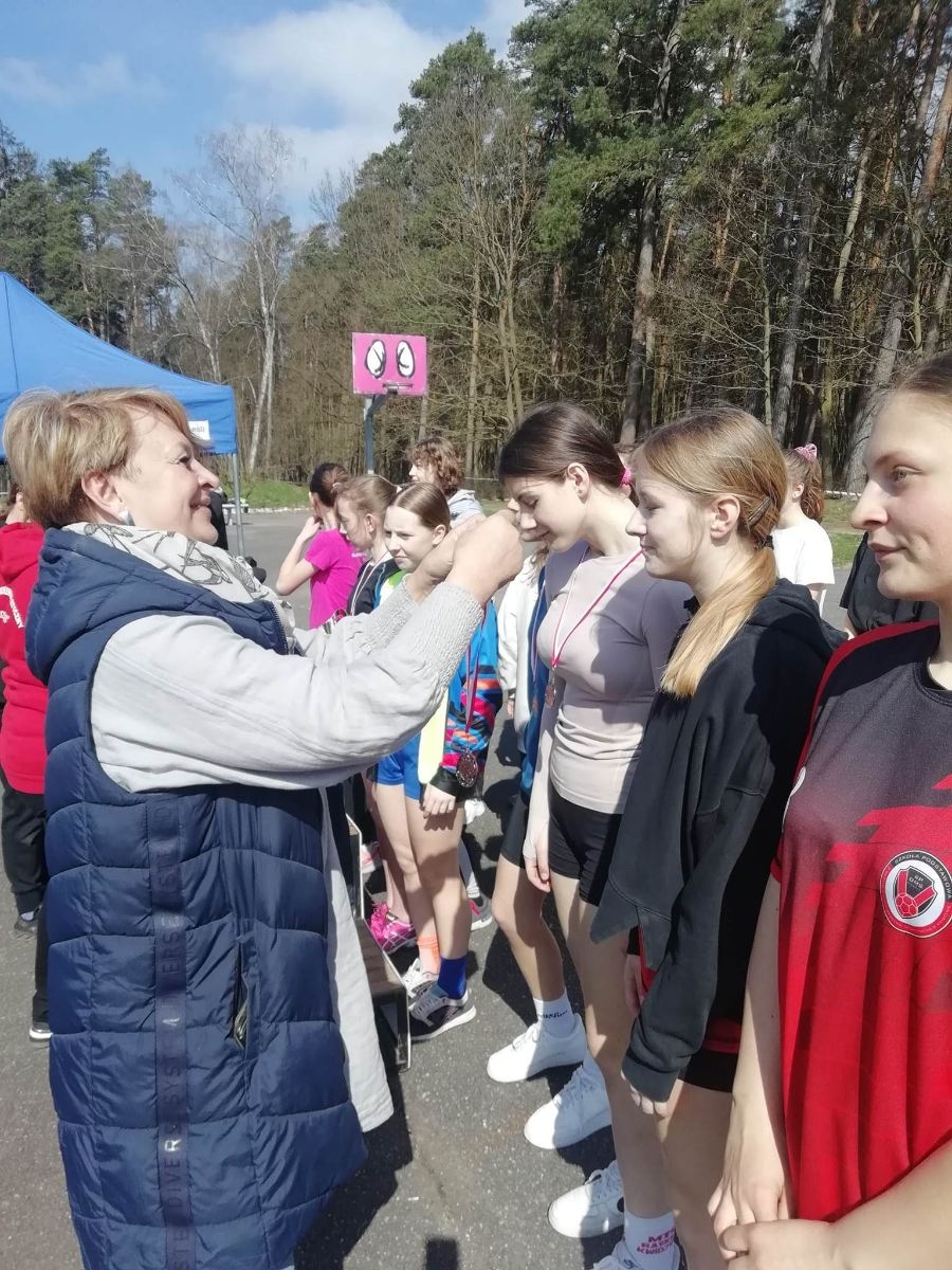 wręczanie medali zawodnikom