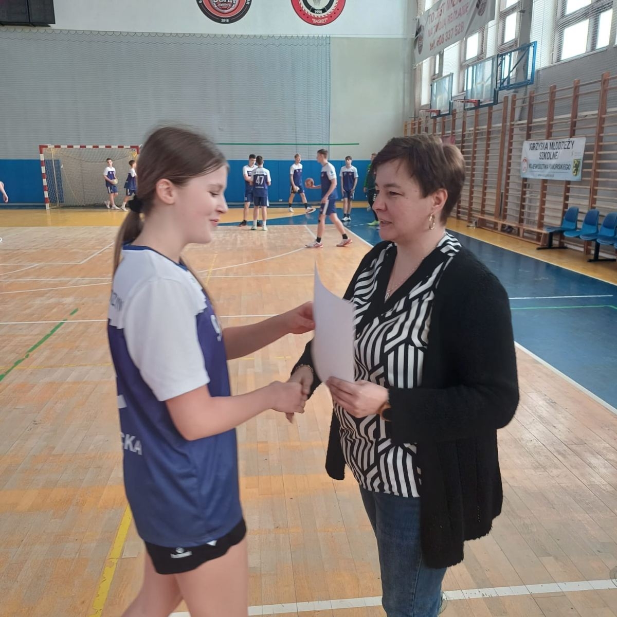 wręczanie dyplomu