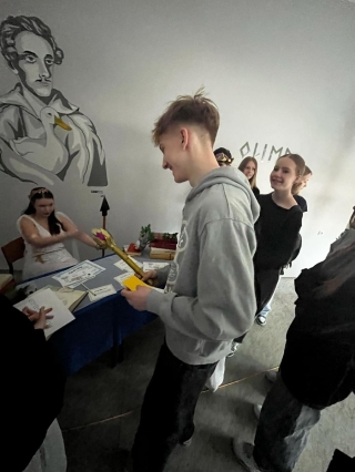 wizyta w średnich szkołach