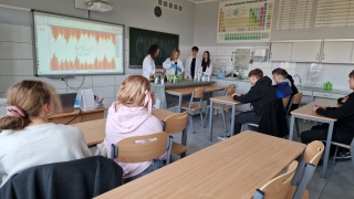 wizyta w średnich szkołach