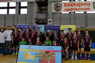 drużyna chłopców z 8a 