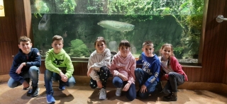 uczniowie zwiedzają Centrum Nauki EXperyment