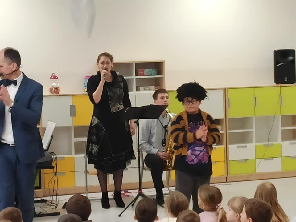 Dzieci na koncercie 