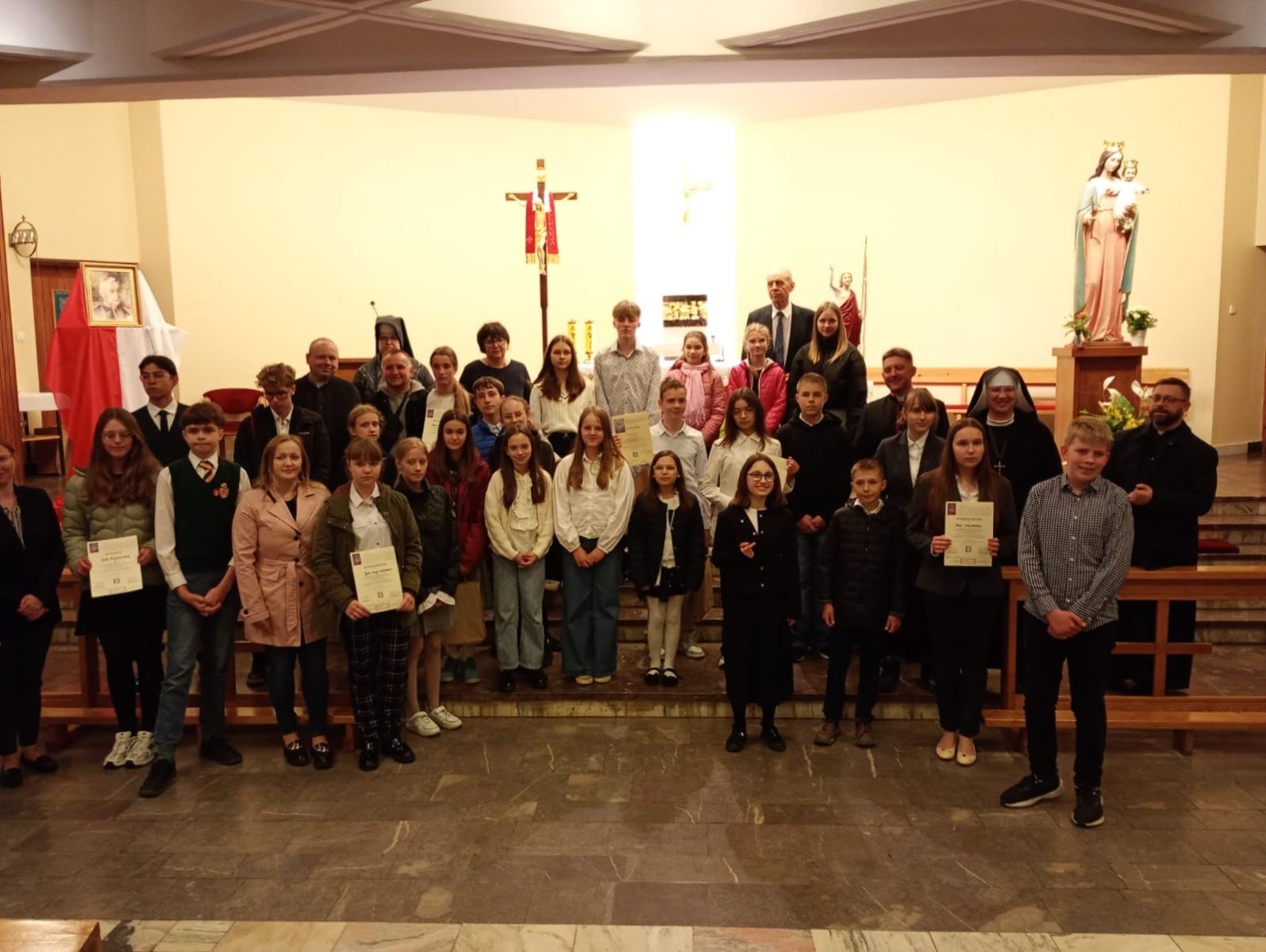 zdjęcie uczestników konkursu