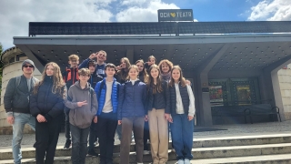 uczestnicy koła polonistycznego i geograficznego