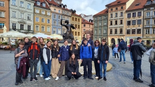 uczestnicy koła polonistycznego i geograficznego