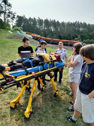 klasa 5c na warsztatach pierwszej pomocy