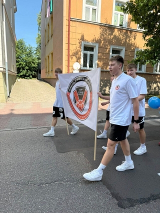 marsz po ulicach miasta SPOMS