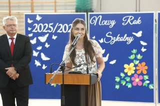 przywitanie społeczności szkolnej