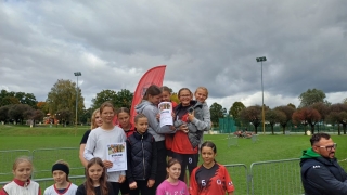 zawodnicy biegów przełajowych