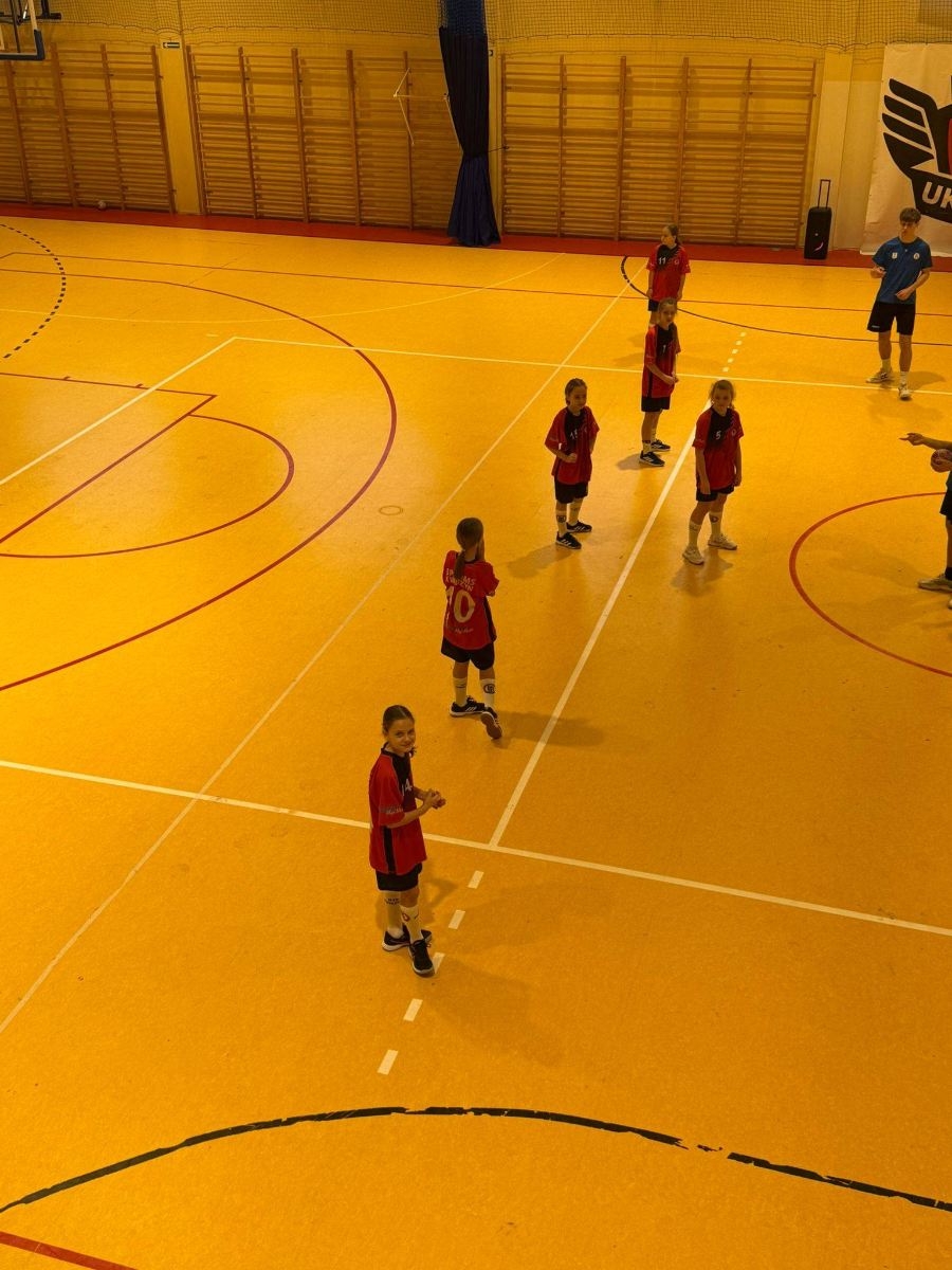 dziewczęta z klasy 4a 