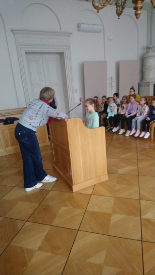 uczniowie 1d w sądzie