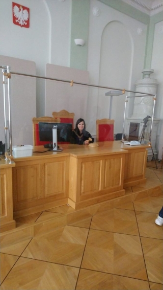 uczniowie 1d w sądzie