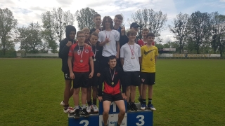 zdjęcie sportowców grupowe